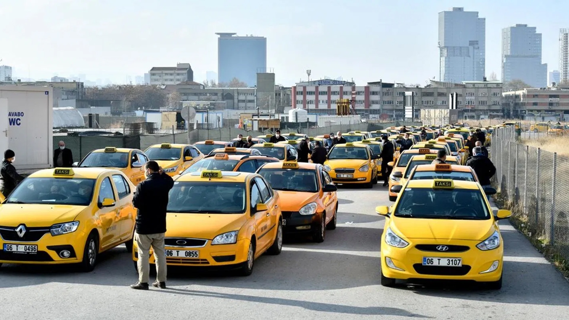 Муниципалитет Анкары поддержал местных водителей такси