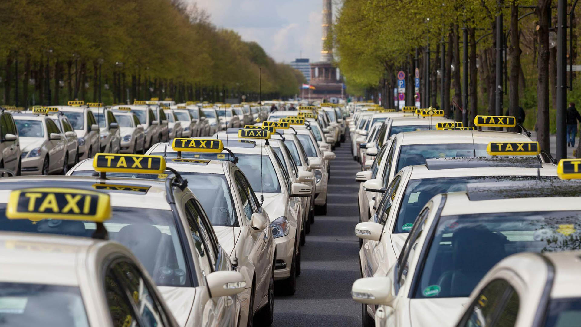 Таксомоторная отрасль теряет прибыль по всему миру