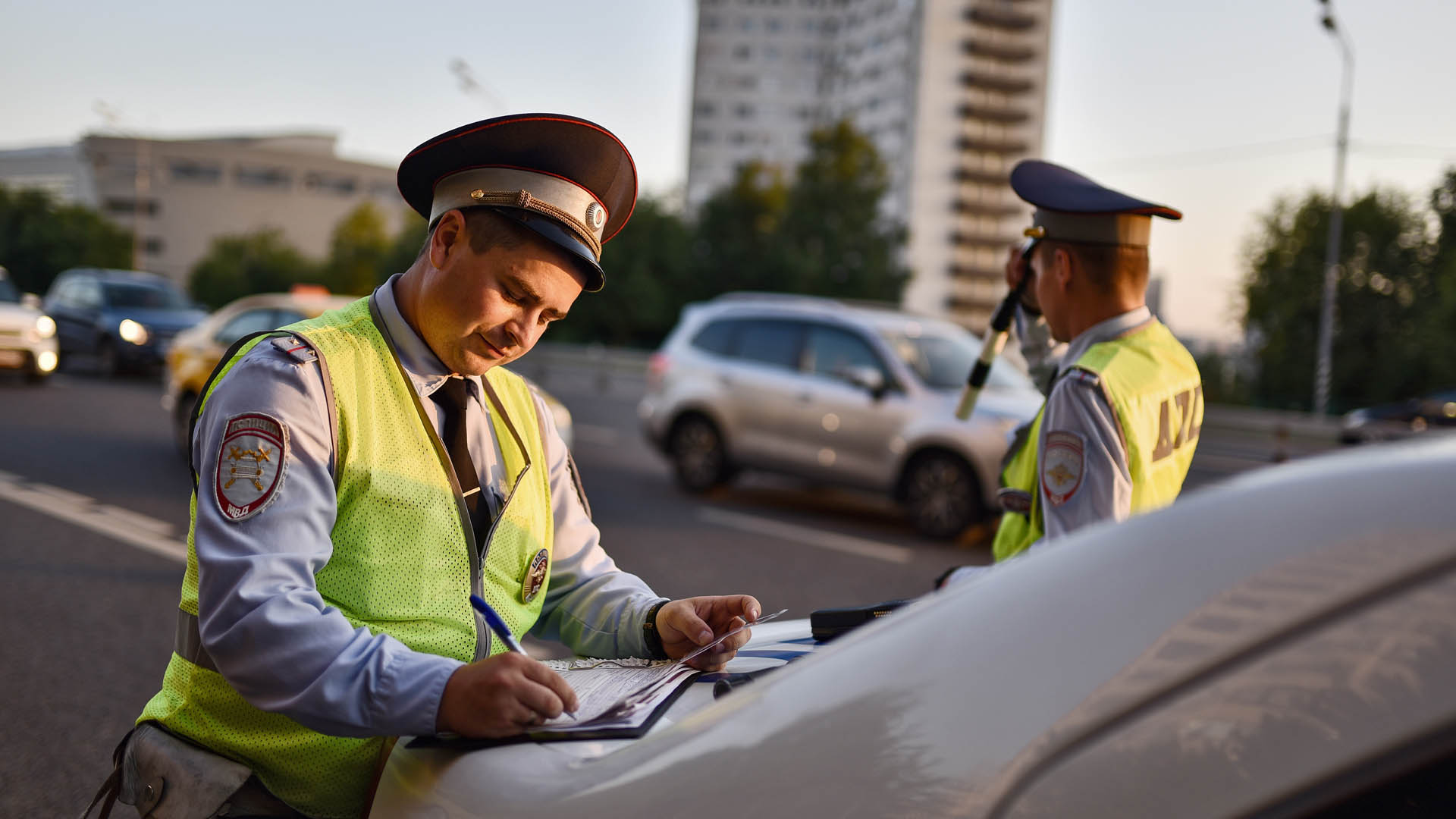 В столице Кузбасса за один день оштрафовали 8 водителей такси без путевых листов