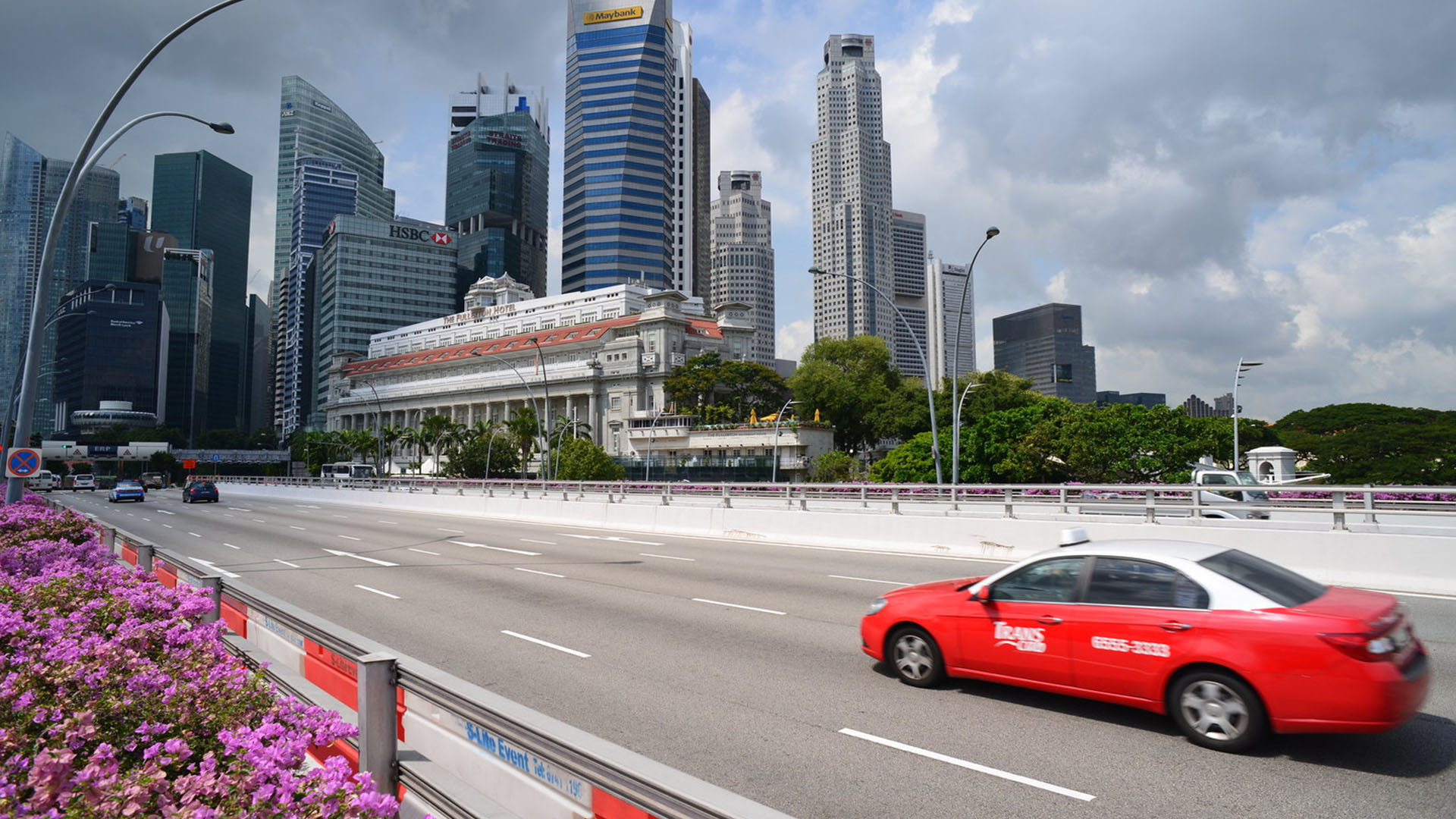 Дополнительная поддержка в размере 27 миллионов сингапурских долларов для водителей такси и частных лиц в условиях ужесточения ограничений на COVID-19