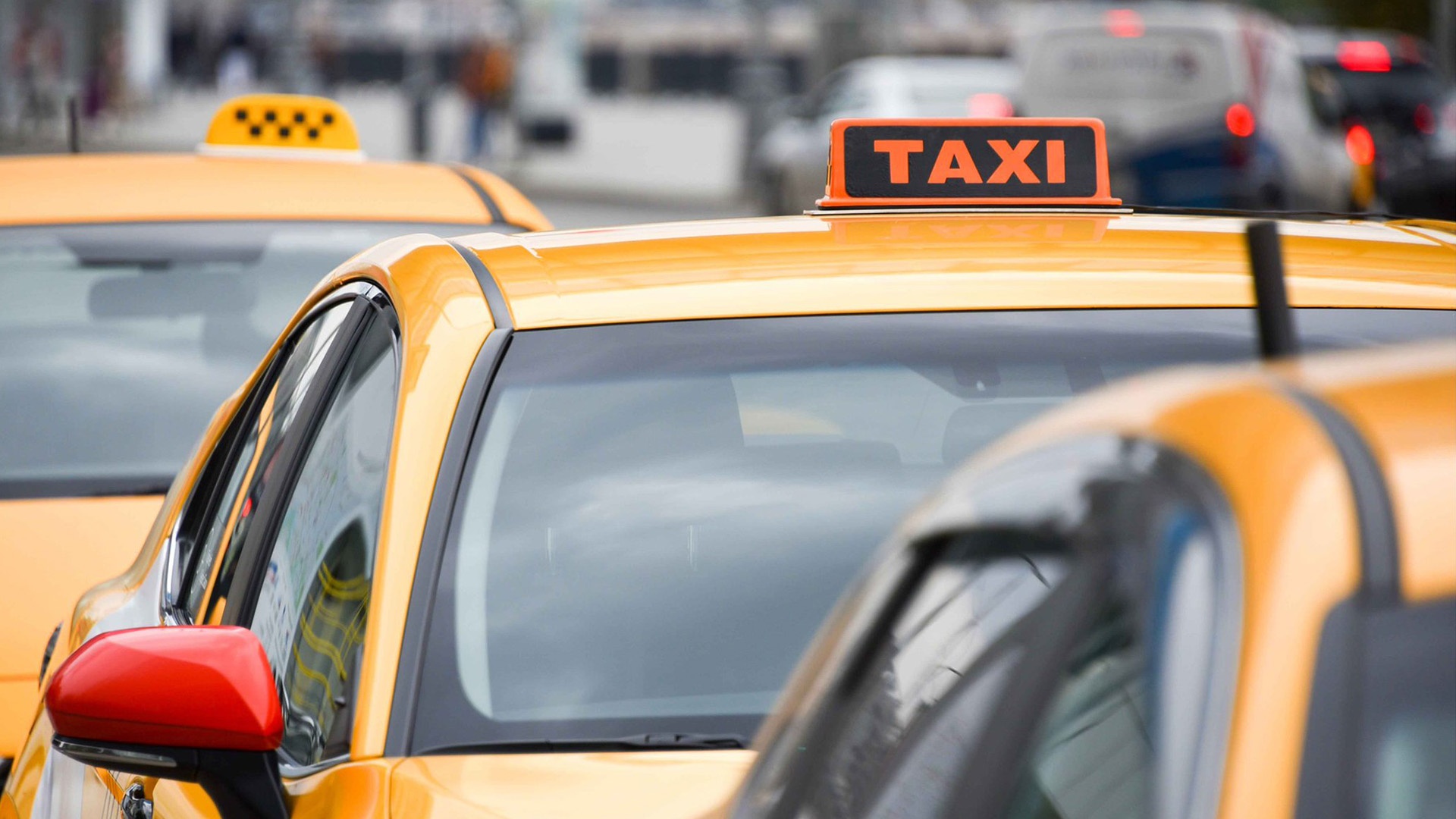 В Хакасии намерены не допустить рост цен на такси из-за локдауна