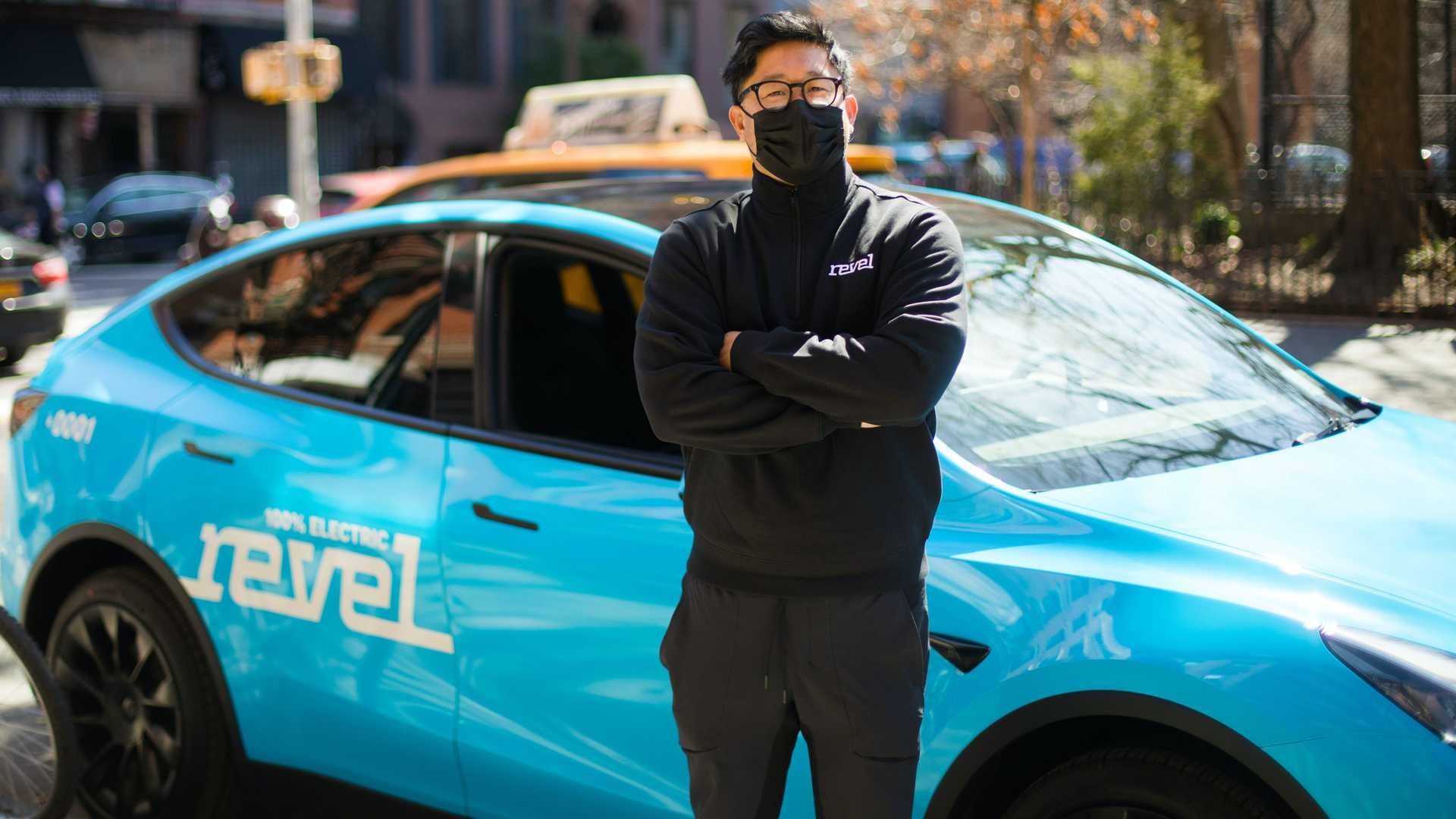 Revel намерена заполонить улицы Манхэттена c новым сервисом Tesla-такси