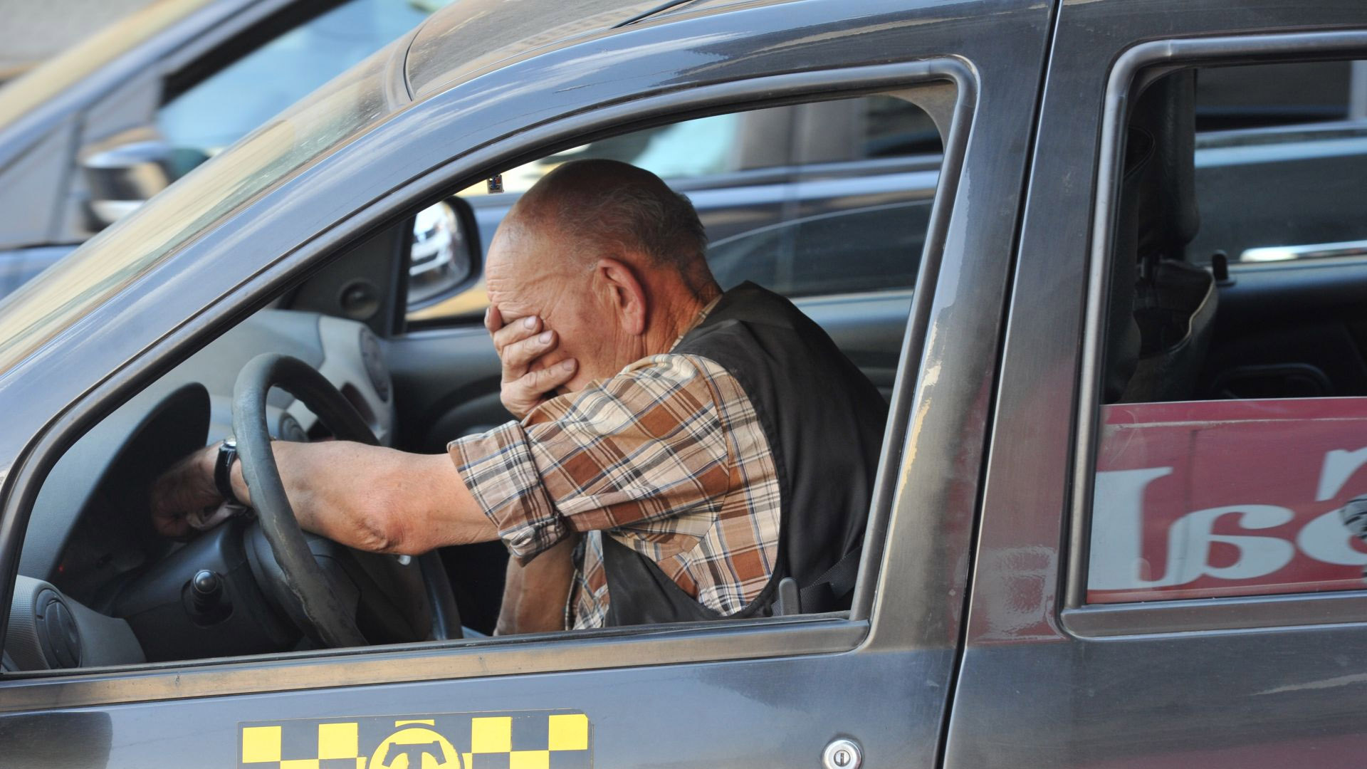 В Москве аннулировали 30% разрешений на такси