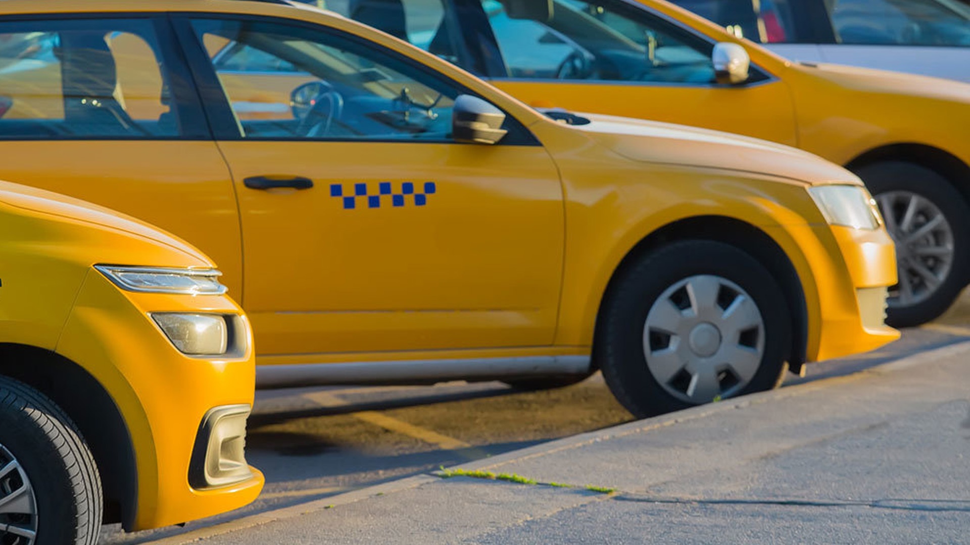 В Московской области за 2022 год выдали более 24 тысяч разрешений на работу в такси