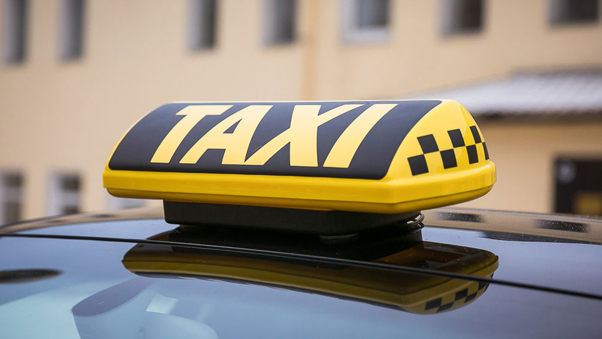 В Госдуме приняли во втором чтении законопроект о такси