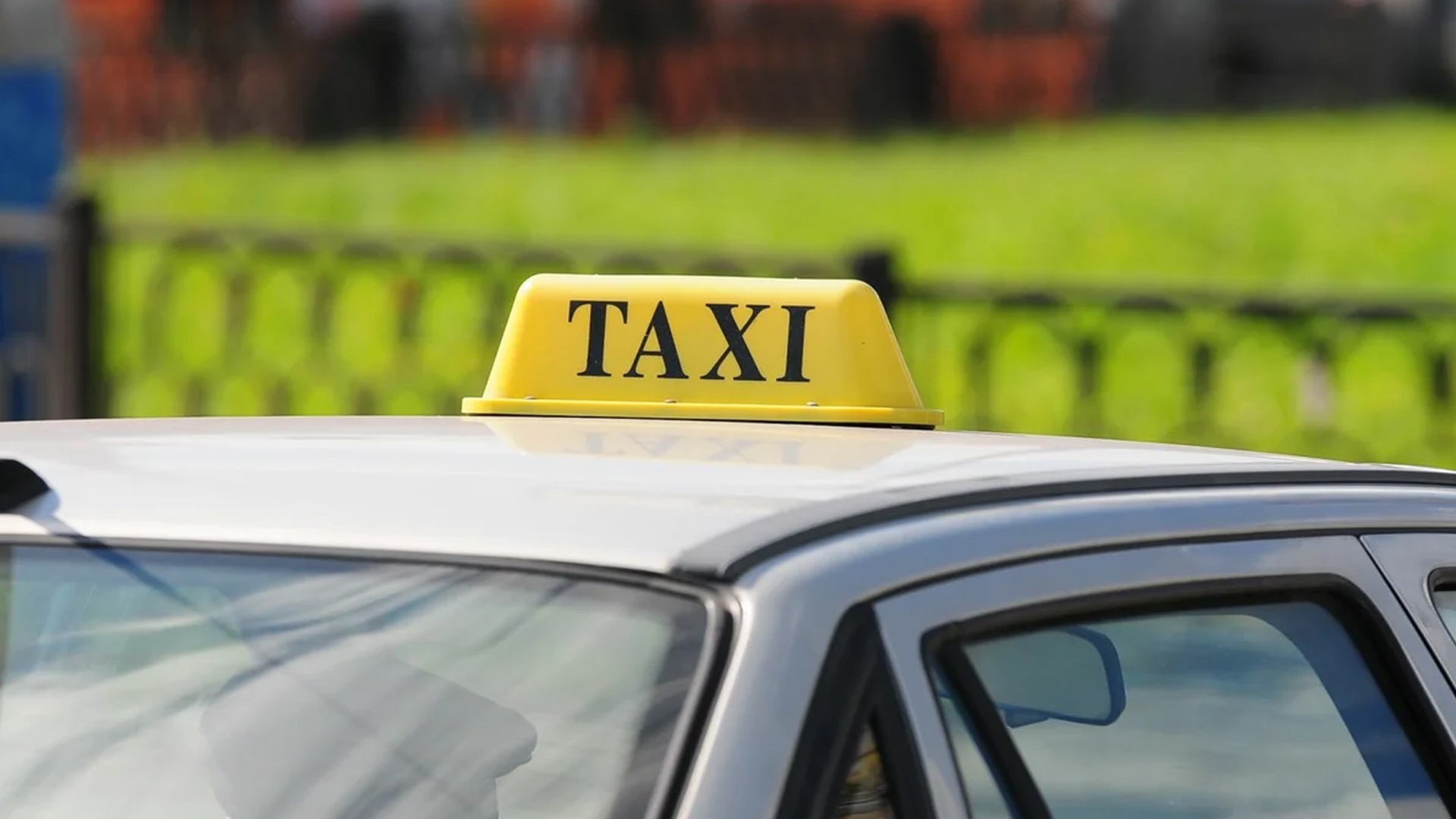 В Башкирии планируют ввести два цвета для машин такси