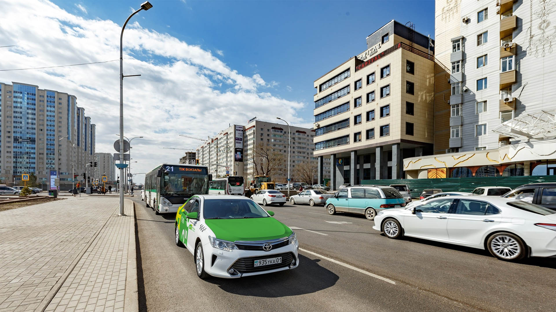 В Казахстане снизился спрос на услуги такси