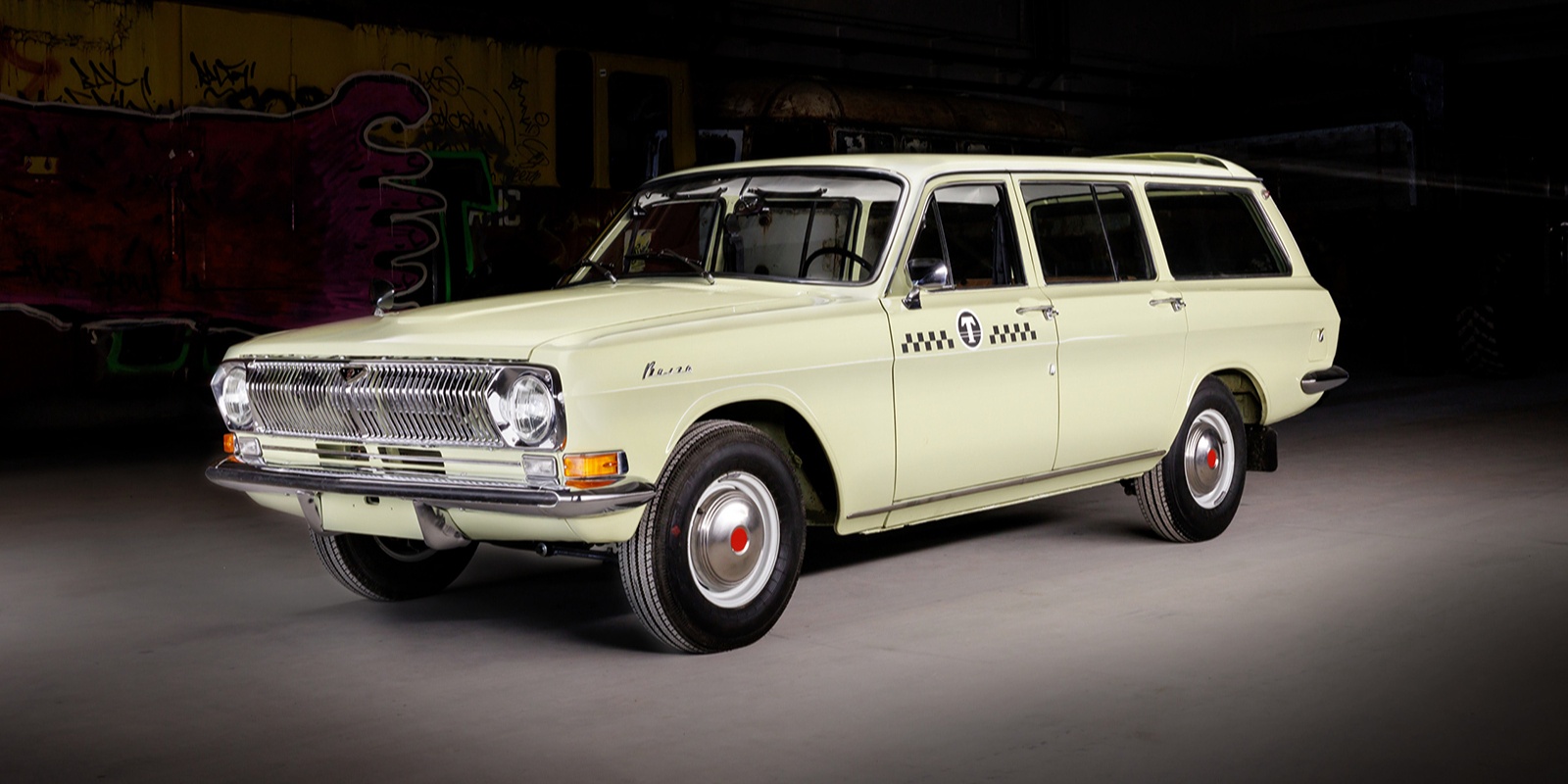 Такси 1972 года выпуска пополнило коллекцию музея транспорта Москвы