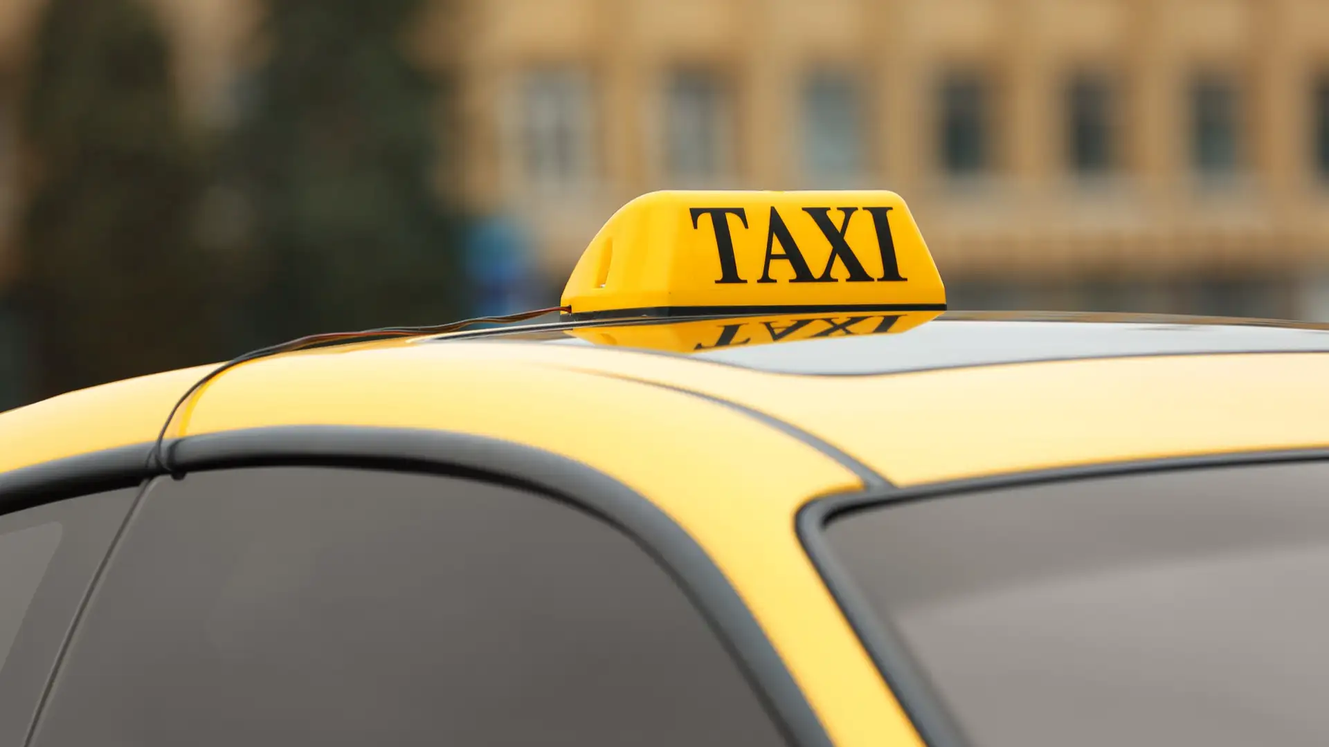 В Алтайском крае с начала сентября разрешения на работу в такси получили более 500 перевозчиков