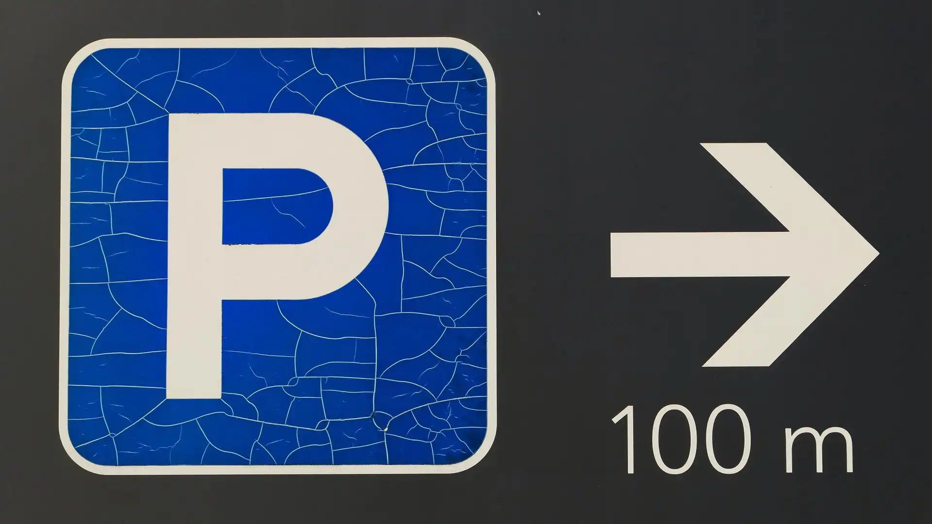 В Иркутске утвердили порядок парковки автомобилей такси